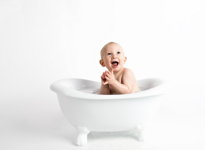 ワンオペ 一人で赤ちゃんをお風呂に入れる手順 安全に手早く 毎日全開